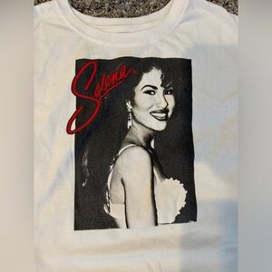 Cropped Selena Tee. Never worn, like new. Size small.